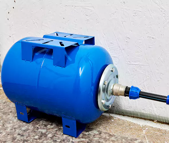 Expert Plumber for Well Pressure Tank Replacement in Delaware, OH: Schedule Affordable Tank Replacement Services with Us